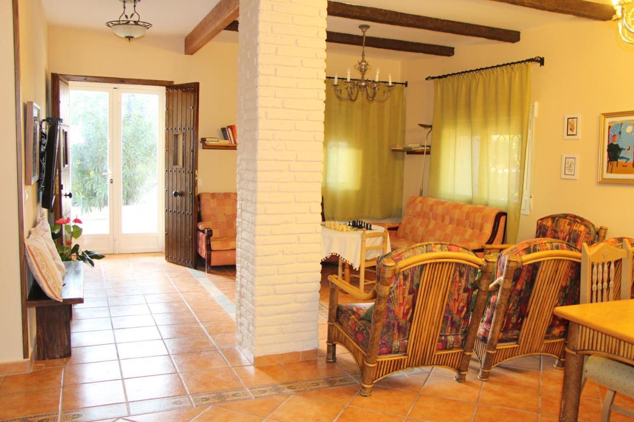 Cortijo La Torre De Caniles La Vega  Екстериор снимка