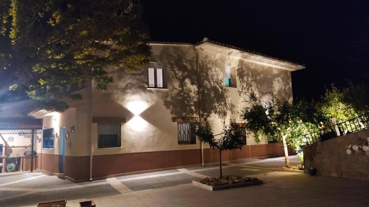 Cortijo La Torre De Caniles La Vega  Екстериор снимка