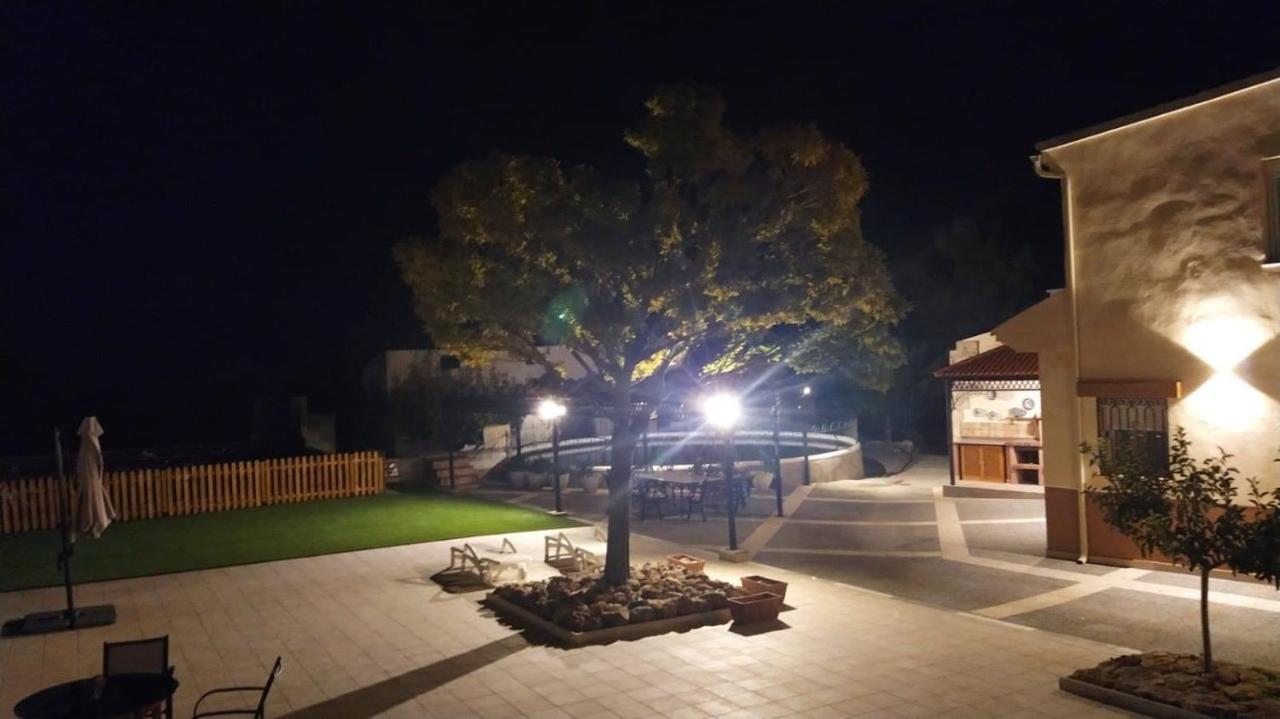 Cortijo La Torre De Caniles La Vega  Екстериор снимка